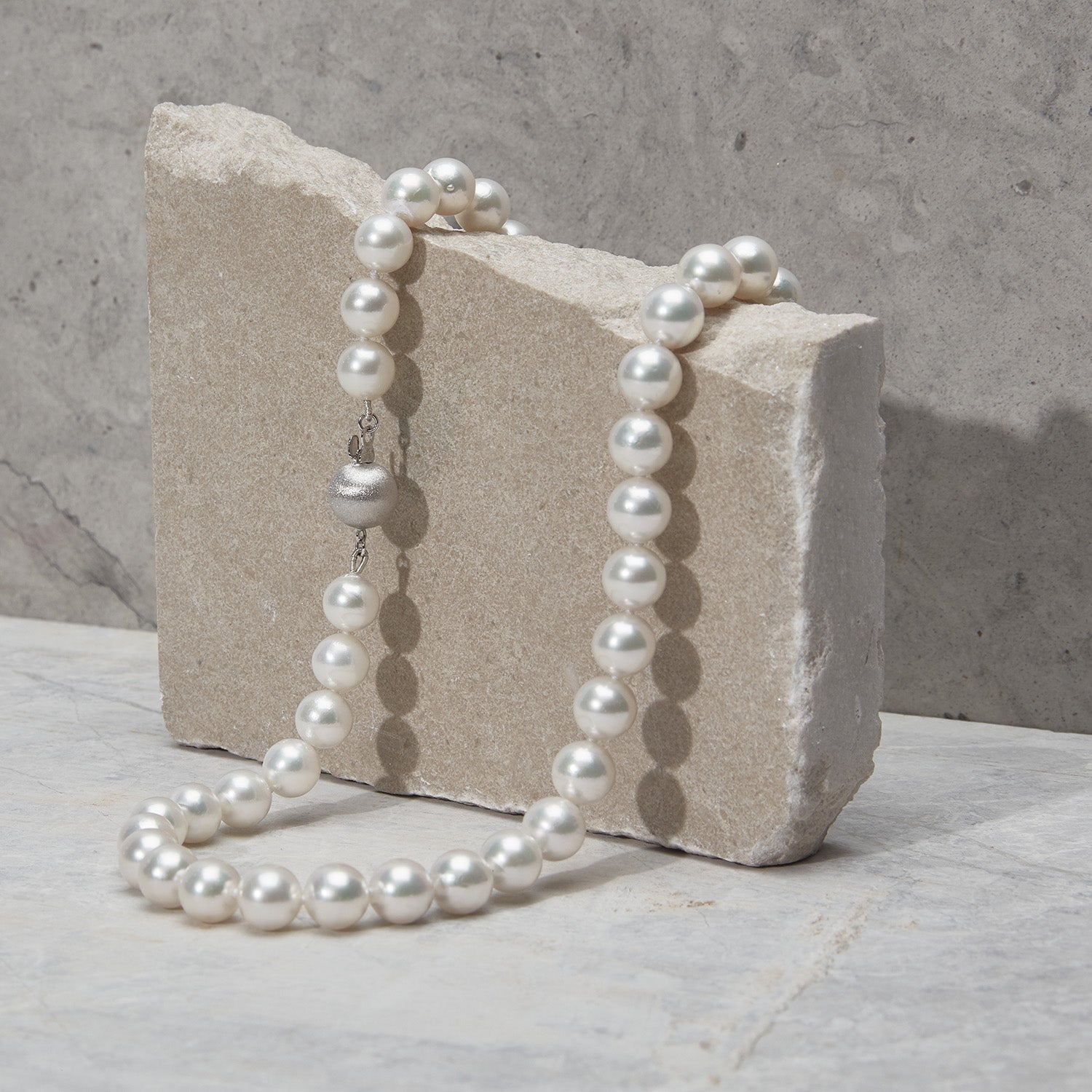 Elegant Akoya pearl necklace featuring hand-selected luminous 9mm pearls
