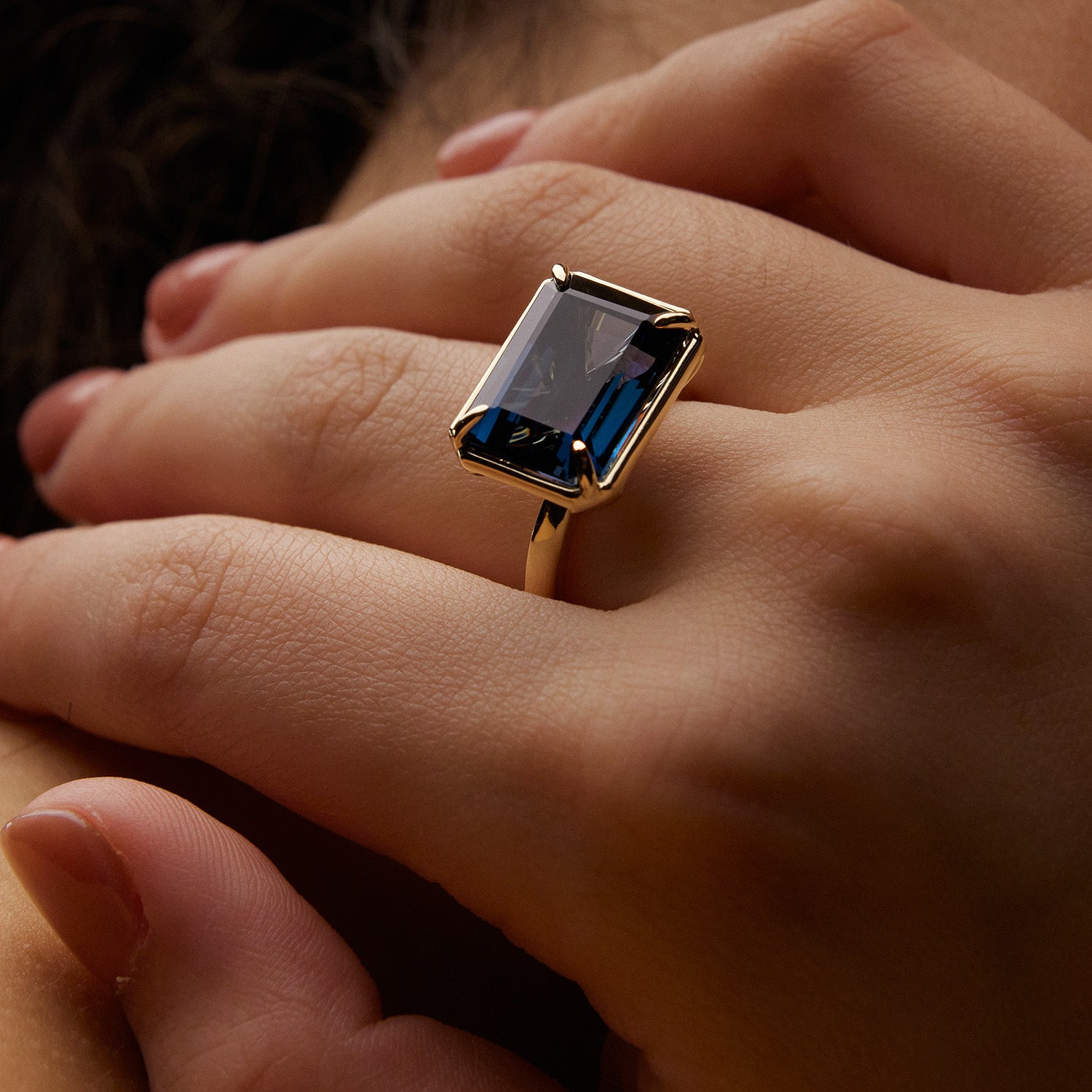 14ct London blue topaz bold statement ring in 9k yellow gold, horizontal Horizon design with Faros band