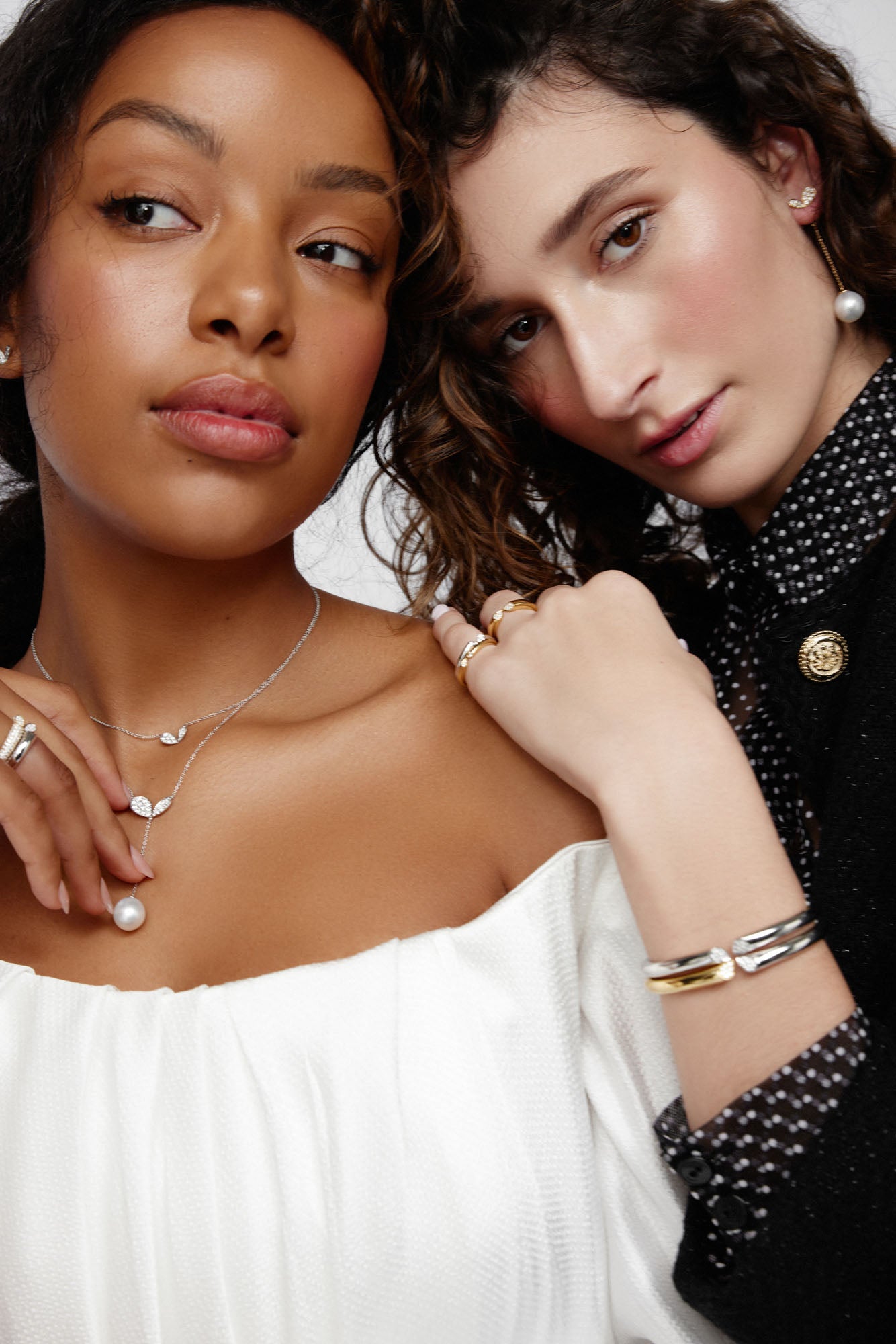 Faith Jewels 18k white gold lariat necklace with pavé diamond lily petal motif (1.00ct) and 5cm drop featuring a rare white Australian South Sea pearl; adjustable chain length of 45cm or 40cm