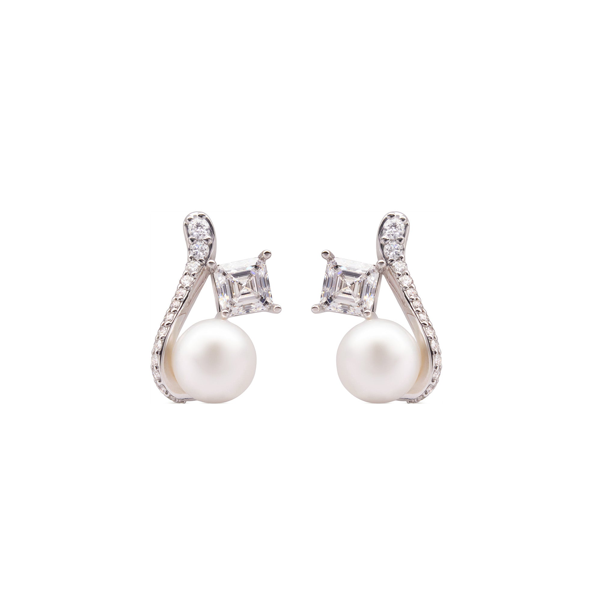Pearl and Diamond Earrings featuring Asscher-cut diamonds and South Sea pearls with a sculptural pavé knife-edge design in white gold.