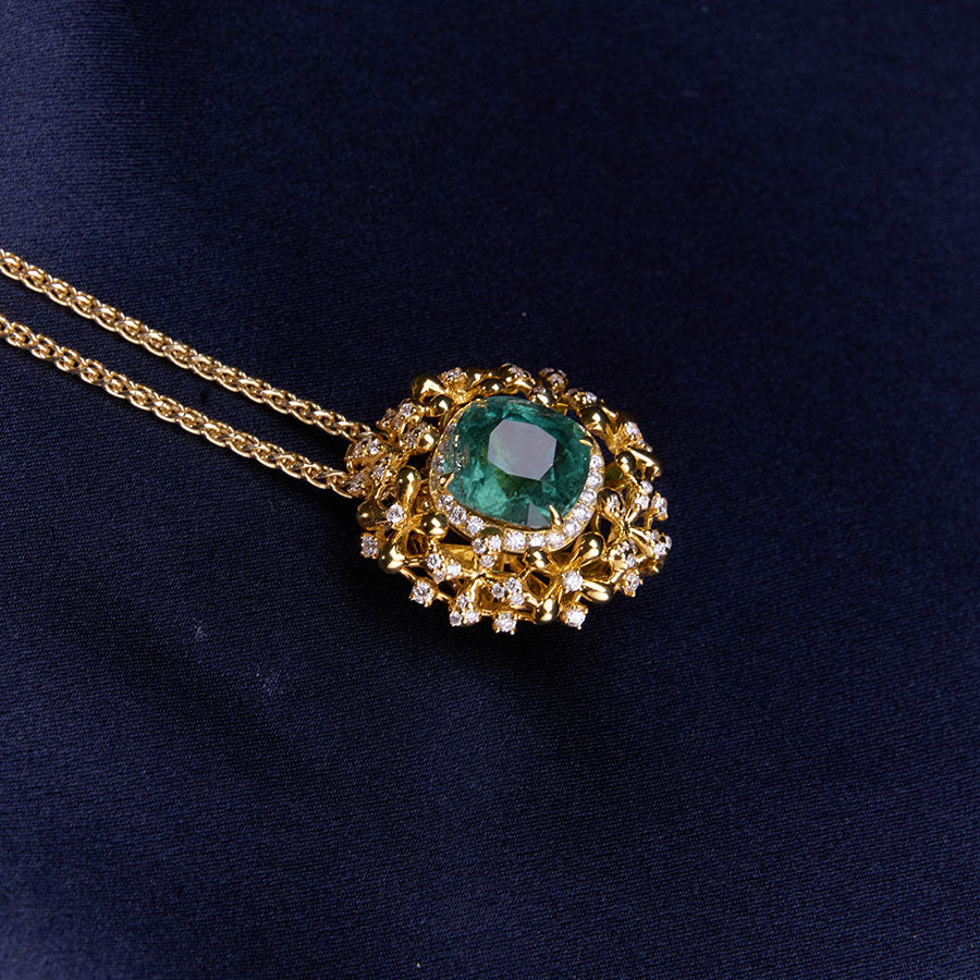 Yellow gold Grandiflora set with a detachable 4.57 ct blue-green tourmaline, white diamond floral wreath pendant on a 45cm chain